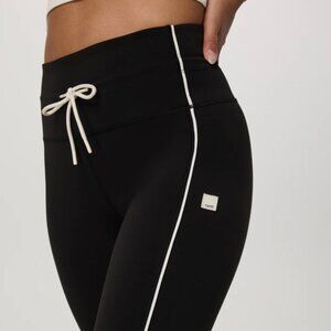 Vuori Daily Piped Leggings, size M